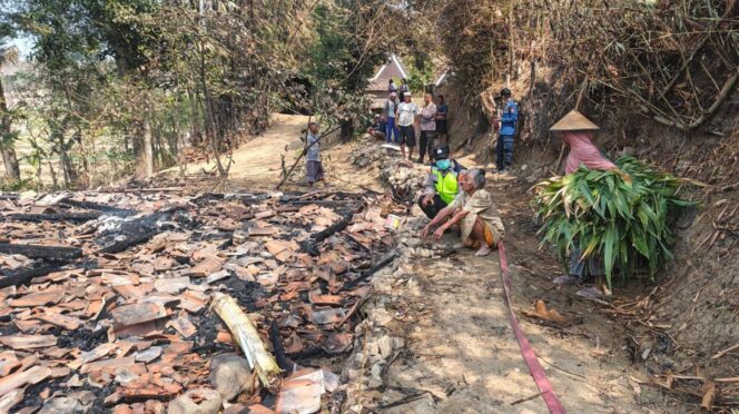 
					Rumah Warga di Kemusu Boyolali Terbakar, Lima Kambing Ikut Terdampak