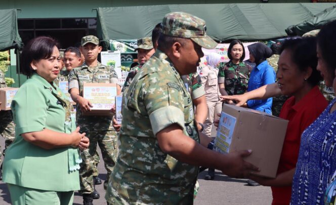 
					Jelang HUT TNI ke-81, Kodim Salatiga Gelar Bazar Murah, Warga Antusias Berbelanja