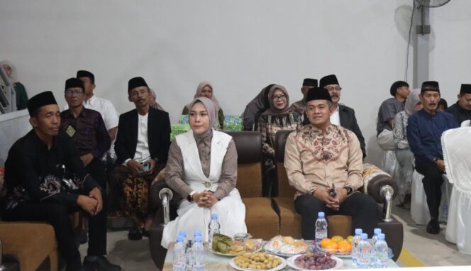 
					Malam Penuh Kebersamaan di Karanggede, 2.500 Jamaah Hadiri Pengajian Akbar