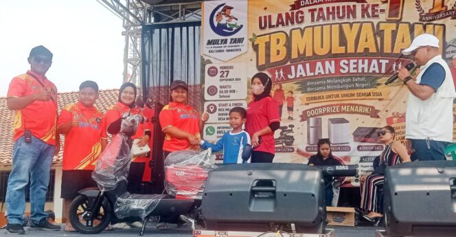 
					Semarak HUT ke-1 TB Mulya Tani, Ribuan Warga Tumpah Ruah Ikuti Jalan Sehat