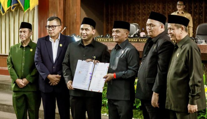 
					Pemprov-DPRD Jateng Sepakati Perubahan KUA-PPAS APBD 2026, Infrastruktur Jadi Fokus