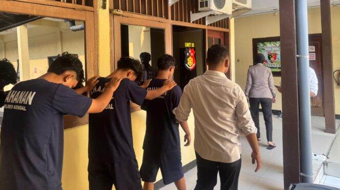 
					Polres Kendal Amankan Remaja Bersenjata Tajam, Aksi “Kreak” Jadi Perhatian Serius