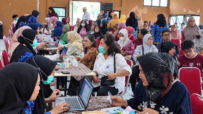 
					Bandara Ahmad Yani Semarang Buka Layanan Kesehatan Gratis, 1.300 Warga Dapat Pemeriksaan