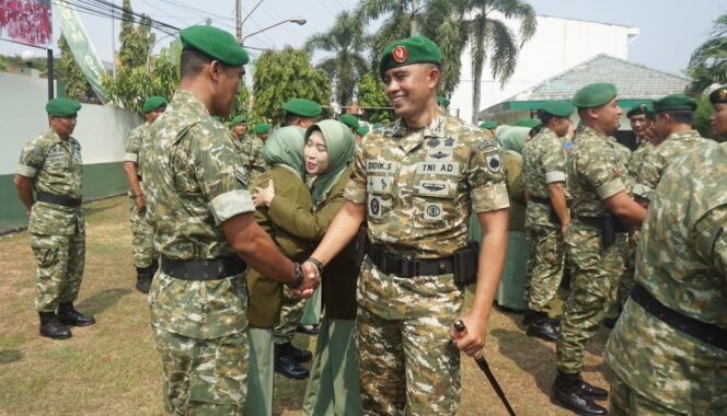 
					31 Prajurit Kodim 0736/Batang Naik Pangkat, Dandim Tekankan Tanggung Jawab Lebih Besar