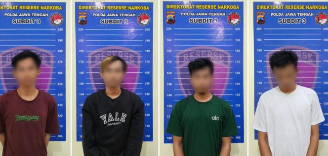 
					Ditresnarkoba Polda Jateng Bongkar Peredaran Sabu di Kendal, 87,62 Gram Disita