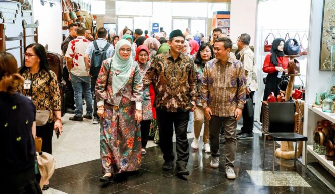 
					INACRAFT 2026 Jadi Panggung UMKM Jateng Tembus Pasar Global