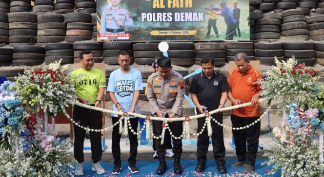 
					Dukung Pembinaan Personel, Kapolres Demak Resmikan Lapangan Tembak Al Fath