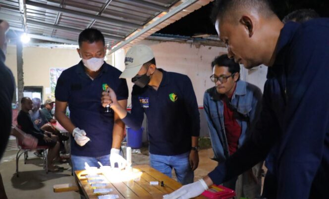 
					Dua Orang Positif Tes Urine Saat Polres Kendal Sisir Tempat Karaoke di Weleri