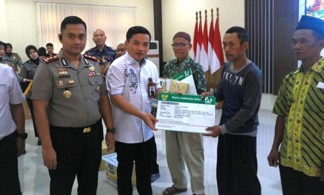 
					Polres Kudus dan BPJS Kesehatan Verifikasi 548 Warga Rentan untuk Perluas Perlindungan JKN