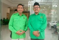 Ketua DPW PPP Jateng, Suyono dan Ketua DPC PPP Kota Semarang, dr. Muhammad Hayyi Wildani di sela kegiatan Musancab PPP di Astina Ballroom Hotel Grasia, Sabtu (31/10/2026) siang. Foto: Rifqi